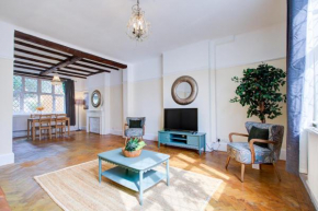 Newly Refurbished 2 Bedroom House